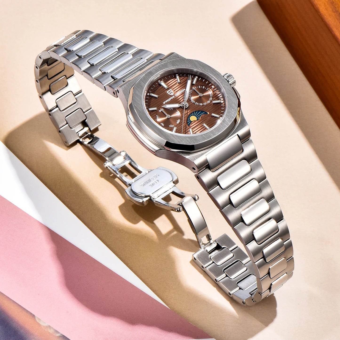 Luxury Quartz Wristwatch Ladies Sapphire Waterproof